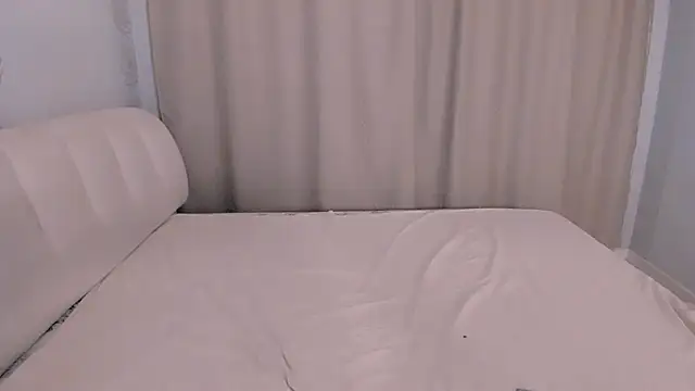 Melissa_Sunshines live cam on StripChat