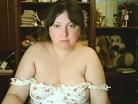 CarrieQPeach live cam on StripChat