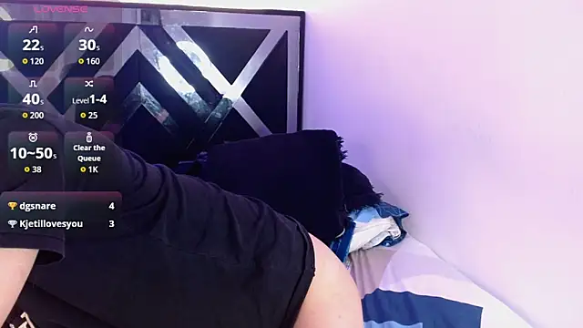 mike_lawford_ live cam on StripChat