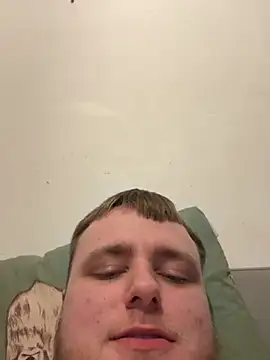 bigdickliam12 (M young) - Cock out