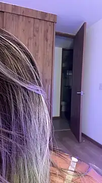 MiaPetit_ webcam