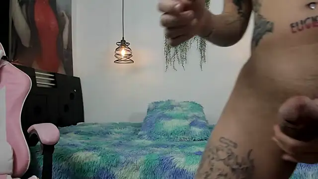 queenramoona-hot webcam