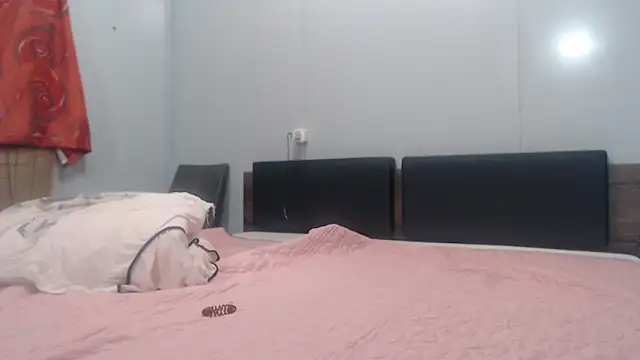fulloferotic webcam