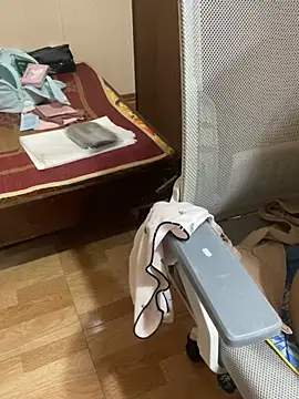 Mina048 webcam