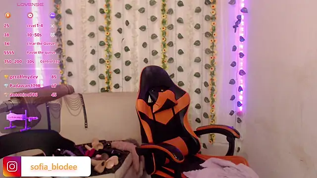 sofiacurvy_45 webcam