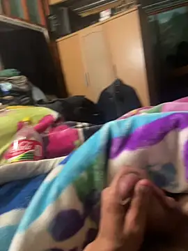 iRealYFuckGood live cam on StripChat
