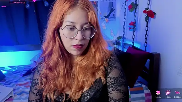 _Moon_Johnson live cam on StripChat