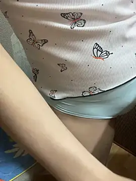 Mina048 webcam