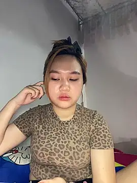Almira6868 webcam