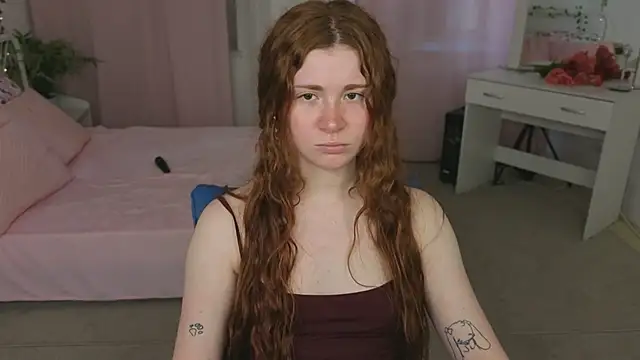 Freckle_Diyana webcam