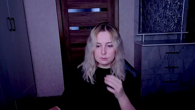 Kristy-Max webcam