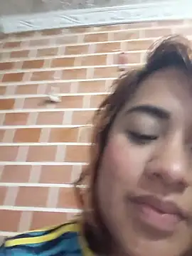 AriaGomez_ webcam