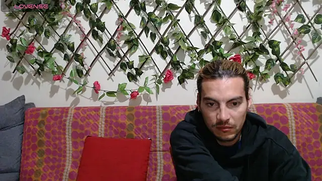 JackyEmma25 webcam