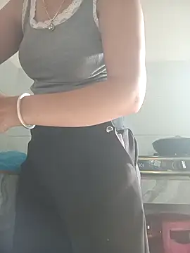 nangmo live cam on StripChat