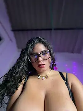Simone_Miller webcam
