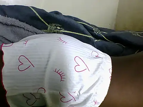 flirtycharm20 webcam