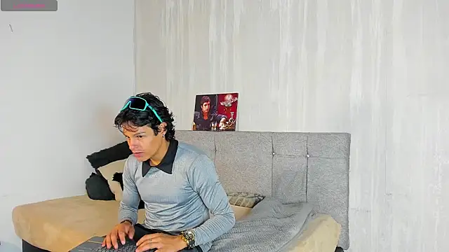tommyhot7 webcam