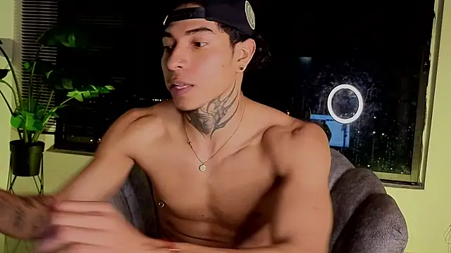 Big_mike_e webcam
