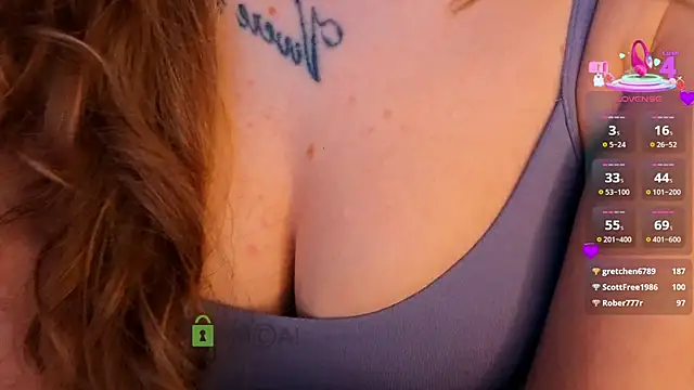 lady_curls webcam
