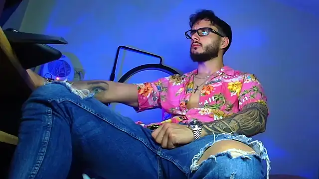 XanderCage99 webcam