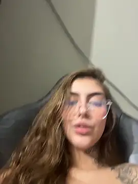 miiabellovic webcam
