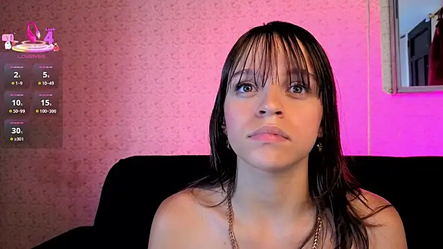 Kloe_Skinny_pm webcam