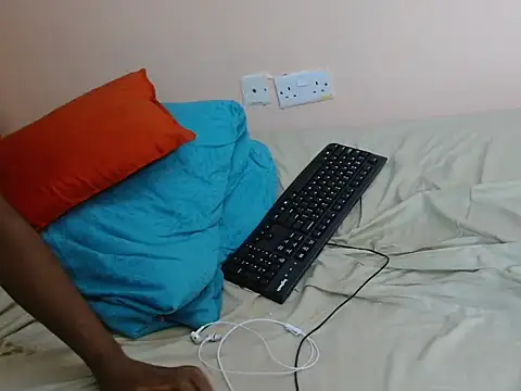 maya_nyla webcam