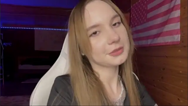 OpheliaVoss webcam