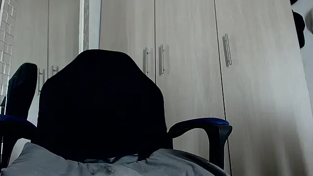 nash_fit18 - Nash_fit18's free webcam - UK Sex Cams