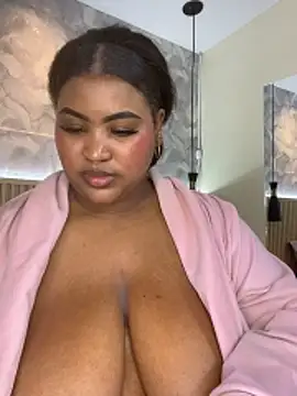 AinaraJimenez live cam on StripChat