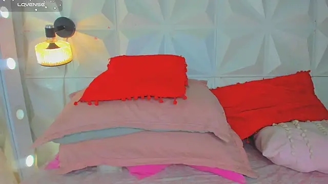 cute_latinaxxx webcam