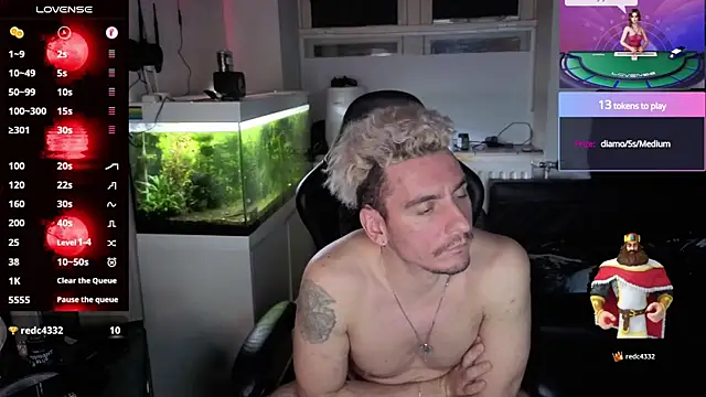 Rayzel_White webcam