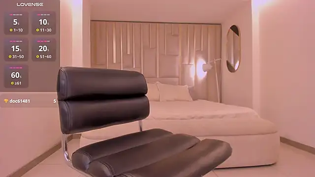 BellaThompsonX webcam