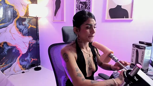 Alanna_Wild webcam