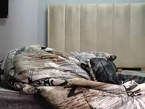 QueenZara_202 webcam