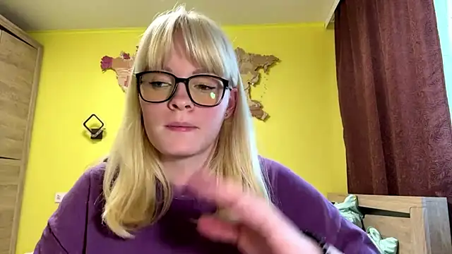 LeslyKelly webcam