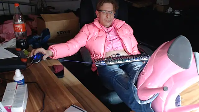 Fem-Boy40 webcam