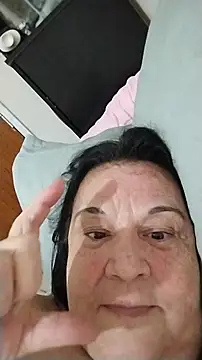 Yaya_Mineira webcam