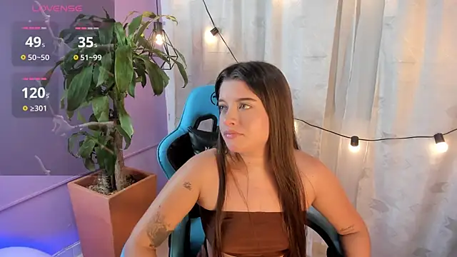 lia_little18 (F teen) - show tits 🥰🍒