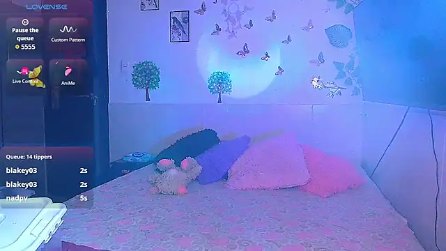 emily_cooper_t webcam