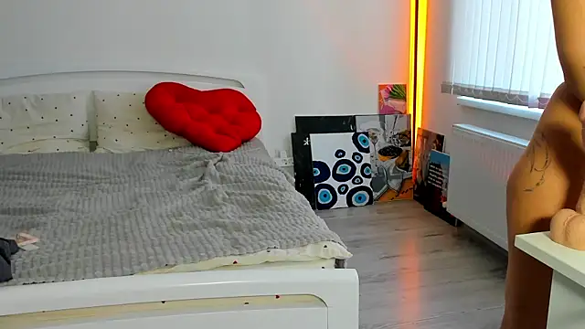 Andrea_Blossom webcam