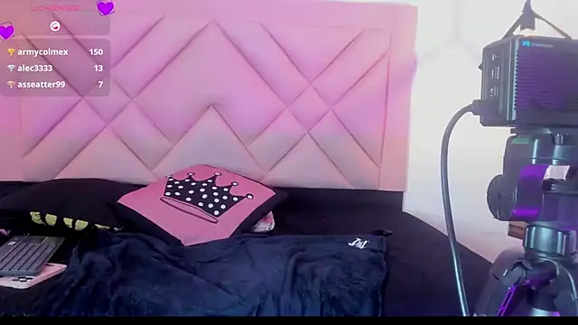 isa_cute_1 webcam