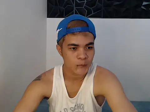 yourmikexxx webcam