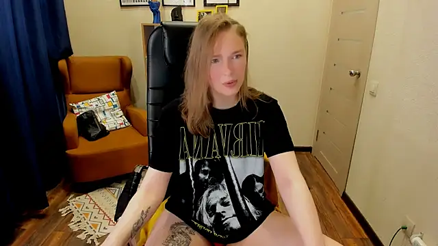 _fiona_love (F young) - Let's have some fun together❤❤❤