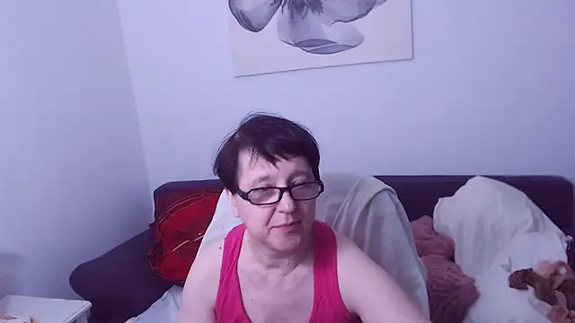 ChristaRose live cam on StripChat