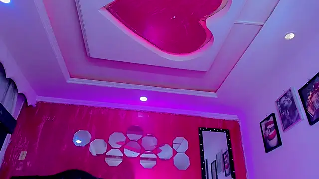 TiffanyMackensyy webcam