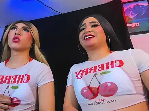 naughty_trans_dolls webcam