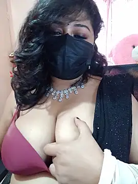 Lovely-Lina7 live cam on StripChat