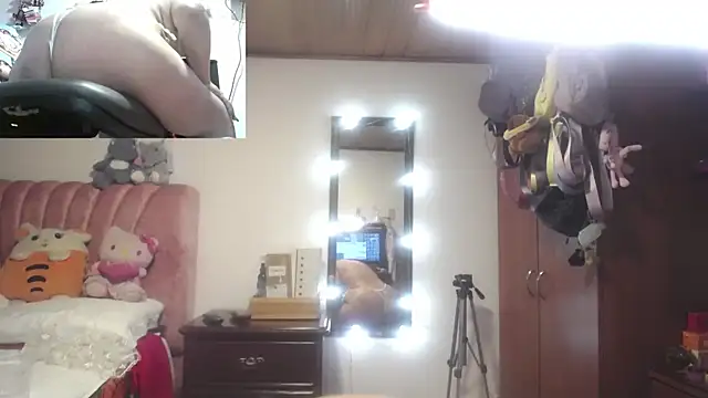 zoe_hotxxx live cam on StripChat