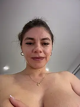 alicee16 live cam